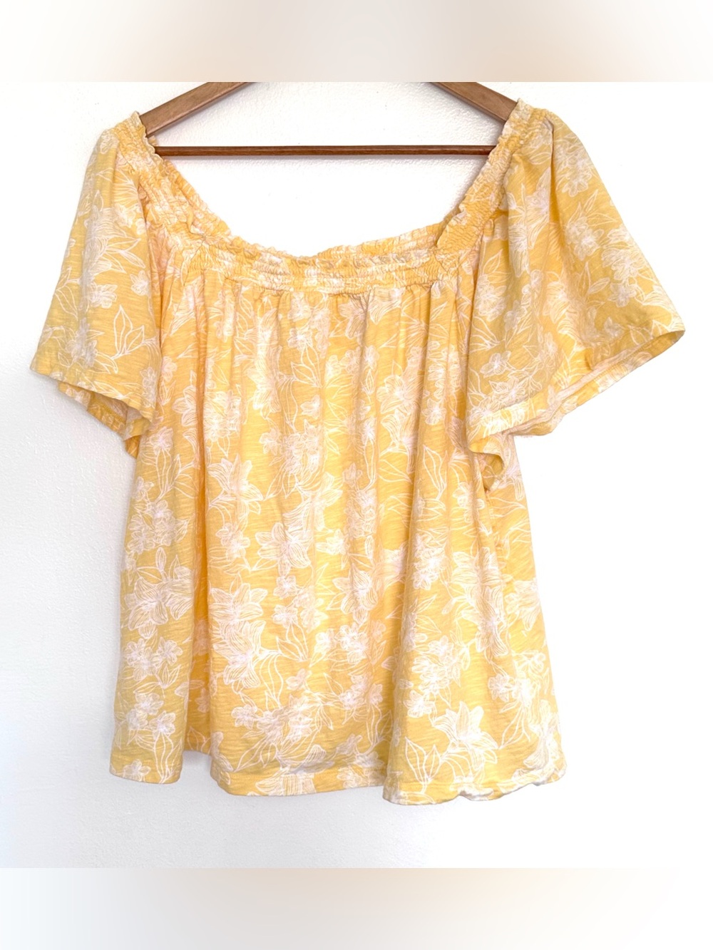 St. John’s Bay Plus Shirt Women’s 1X Yellow White Cotton Floral Short Sleeve Top